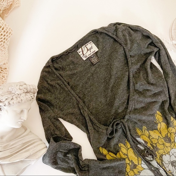 Long Sleeves Midi Gray Dress with Floral print - Picture 4 of 9